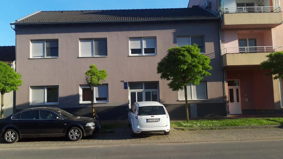 Property building, Facade/entrance
