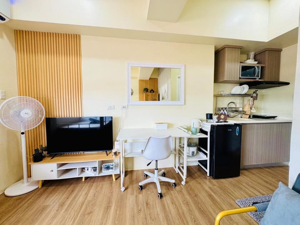 Northwoods Place Condo, Fast Wifi, 2 Beds- Mandaue Apartment in Cebu City