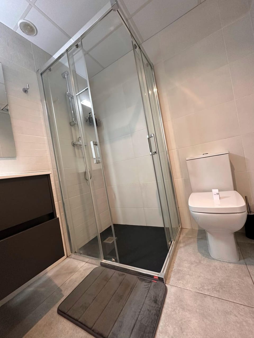 Shower, Bathroom