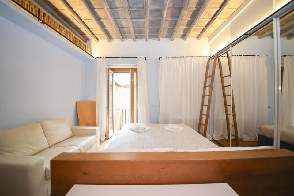 Bed, Photo of the whole room, Bedroom, bunk bed