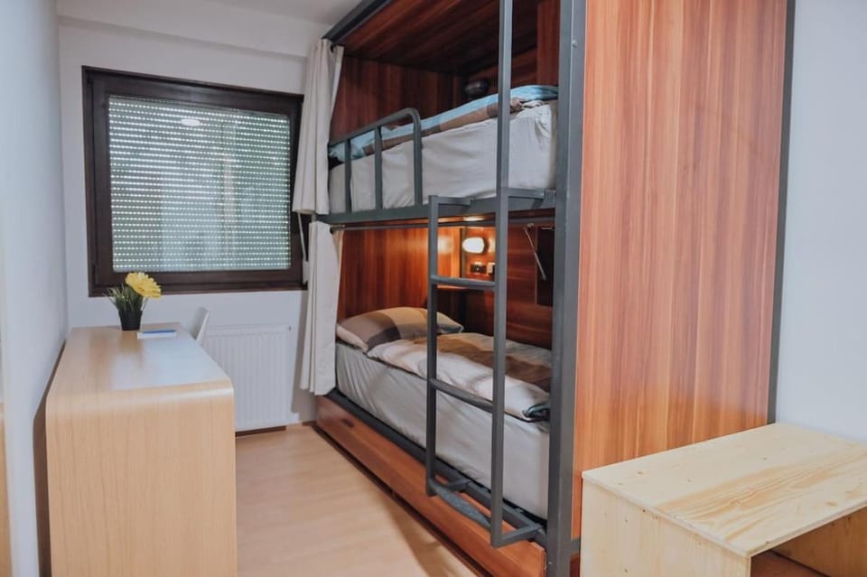 Bed, Photo of the whole room, Bedroom, bunk bed