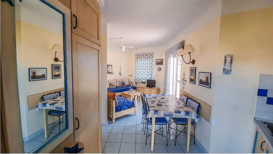 Casa Arrosa - Isola Rossa 200 Mt dal mare Apartment in Sardinia