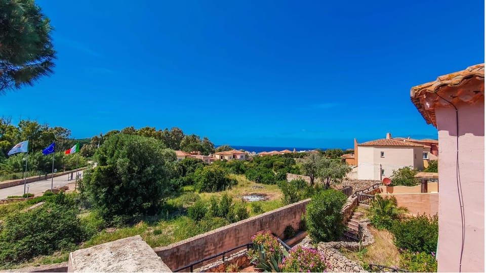 Casa Arrosa - Isola Rossa 200 Mt dal mare Apartment in Sardinia