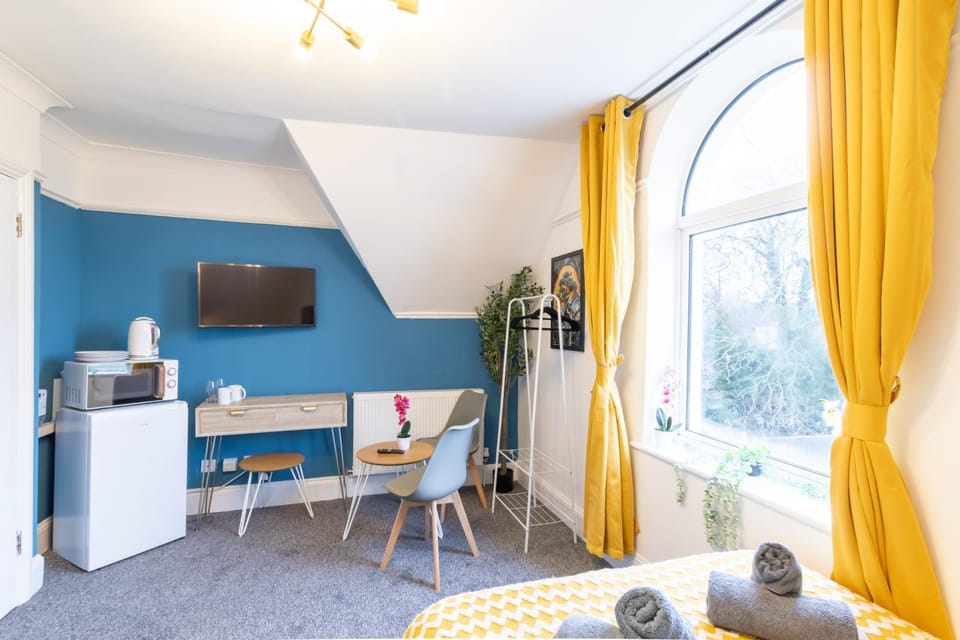 Open Mind Property - Ensuite Studio four guests Apartment in Portsmouth