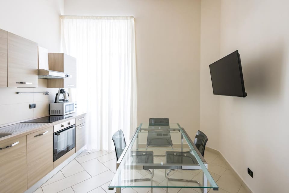 TV and multimedia, Kitchen or kitchenette, Living room, oven, stove