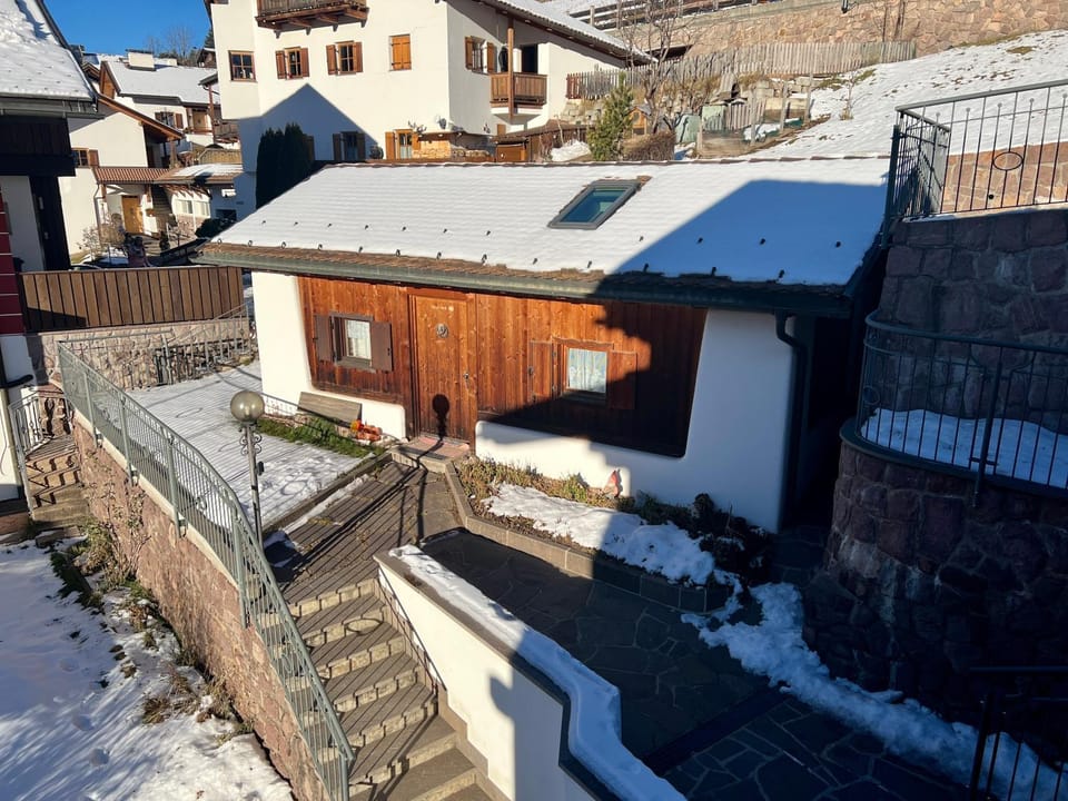 Property building, Day, Winter
