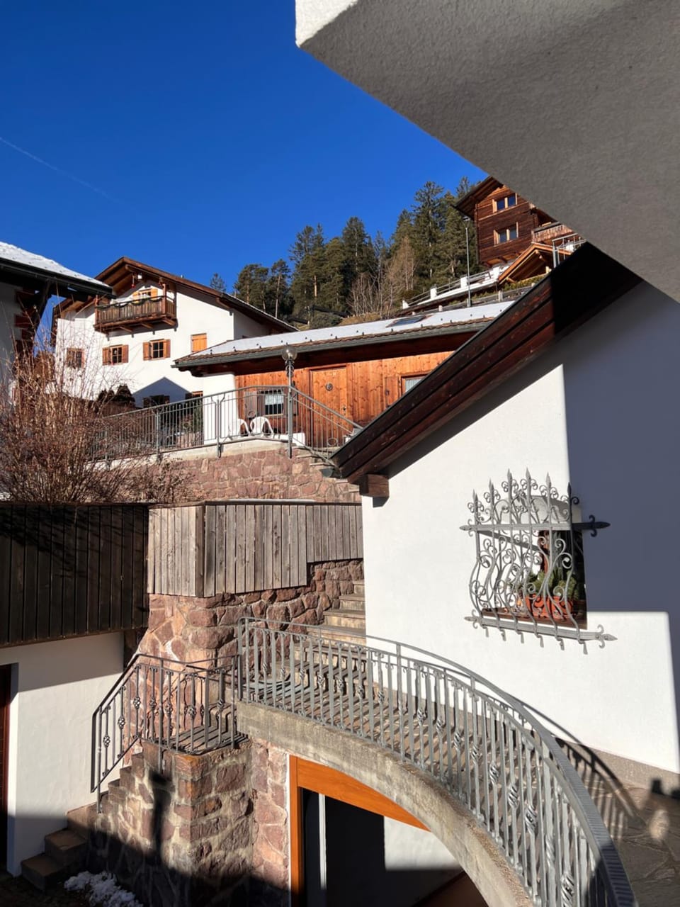 Property building, Day