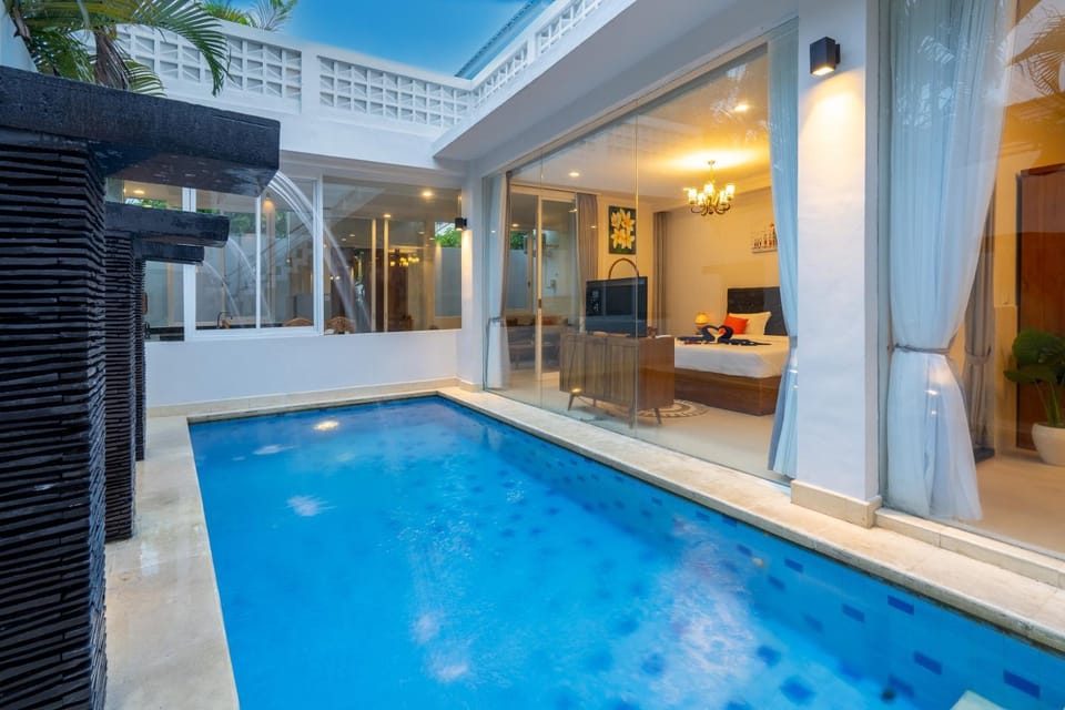 Property building, Swimming pool