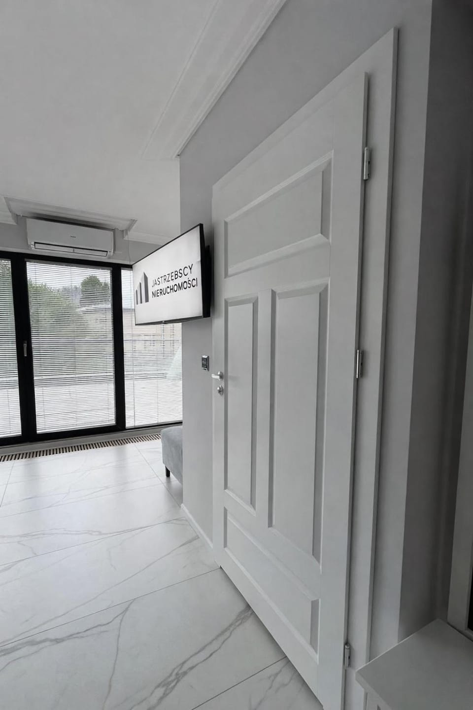 TV and multimedia, Balcony/Terrace, Balcony/Terrace, wardrobe, air conditioner, air conditioner