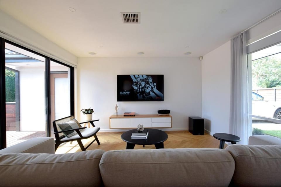 Bayside Retreat near beach and Frankston centre House in Frankston