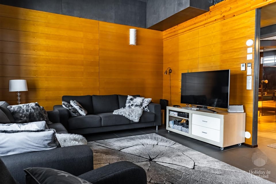 TV and multimedia, Seating area