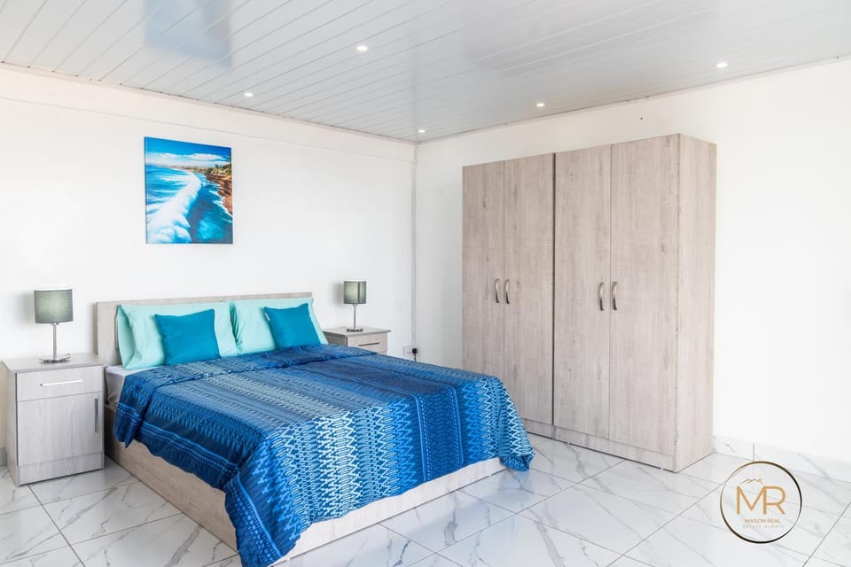 Bedroom, wardrobe