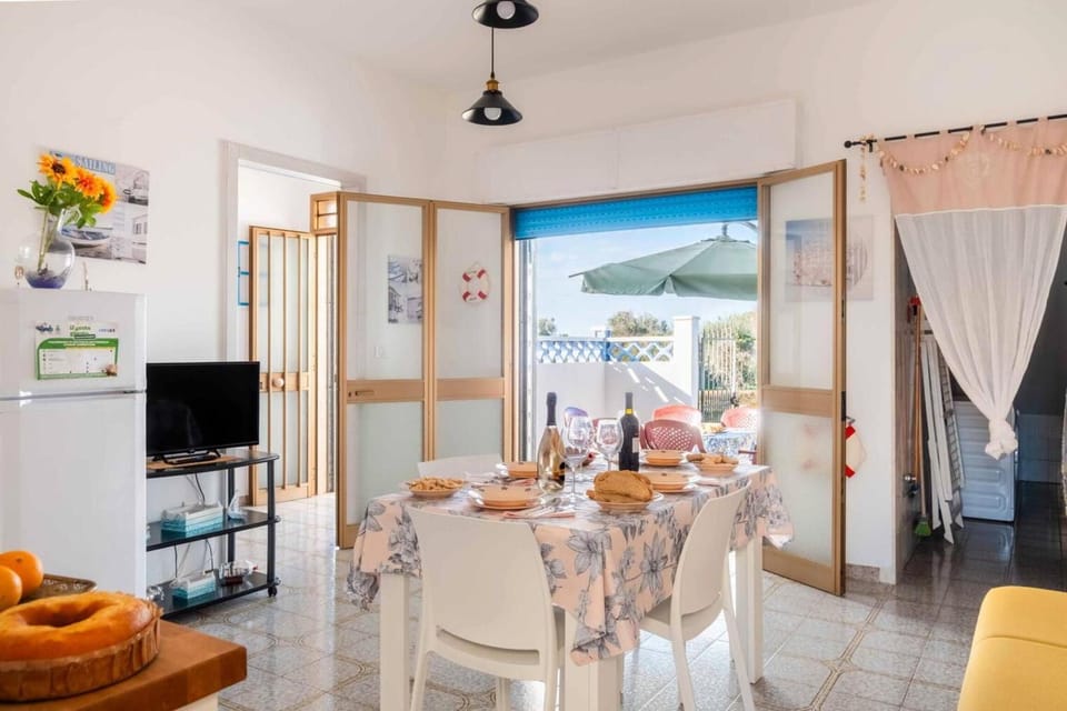 Spring, Winter, Summer, Dining area, Autumn