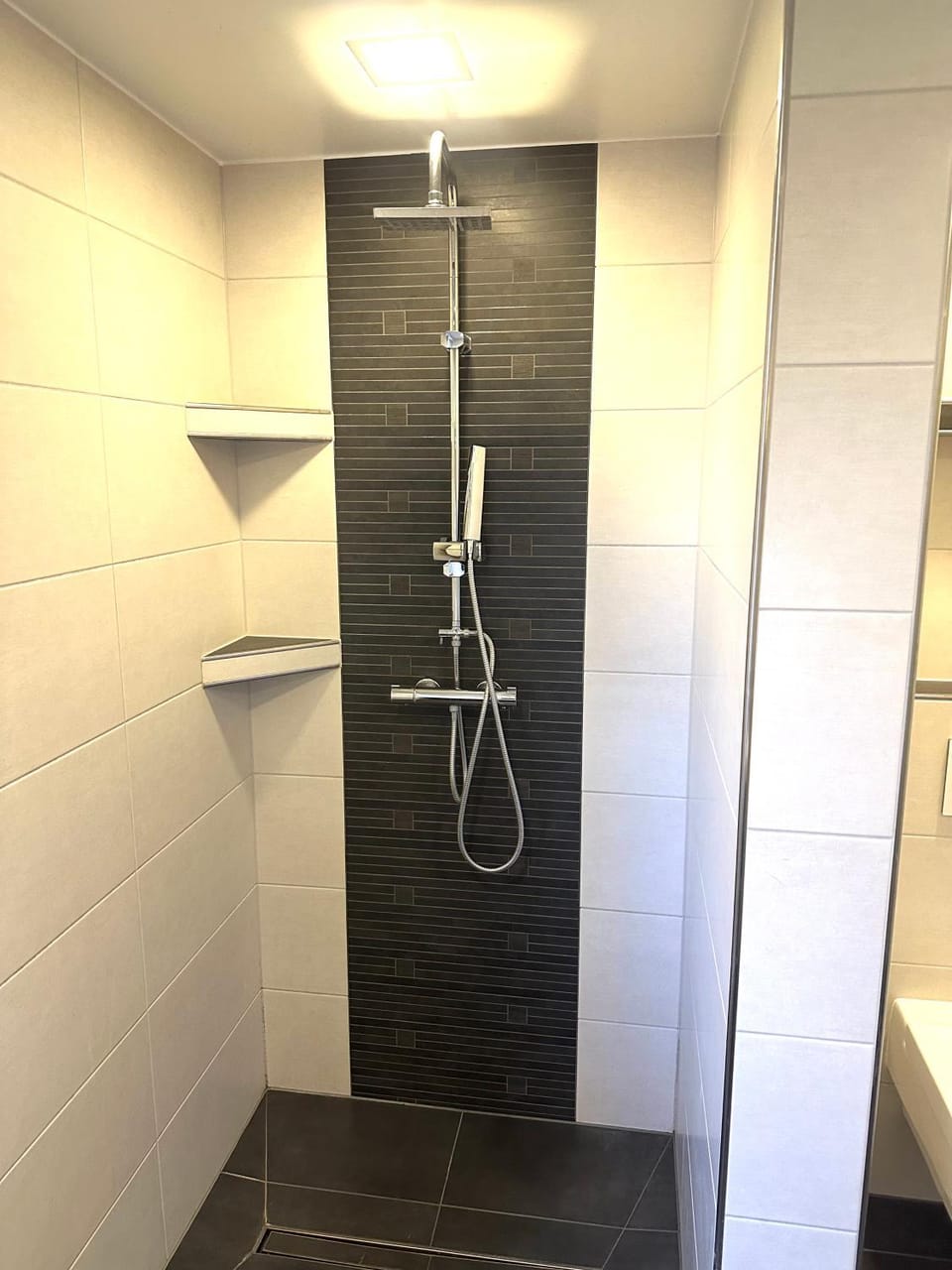 Grosse Wohnung Vollausgestattet Apartment in Eschweiler