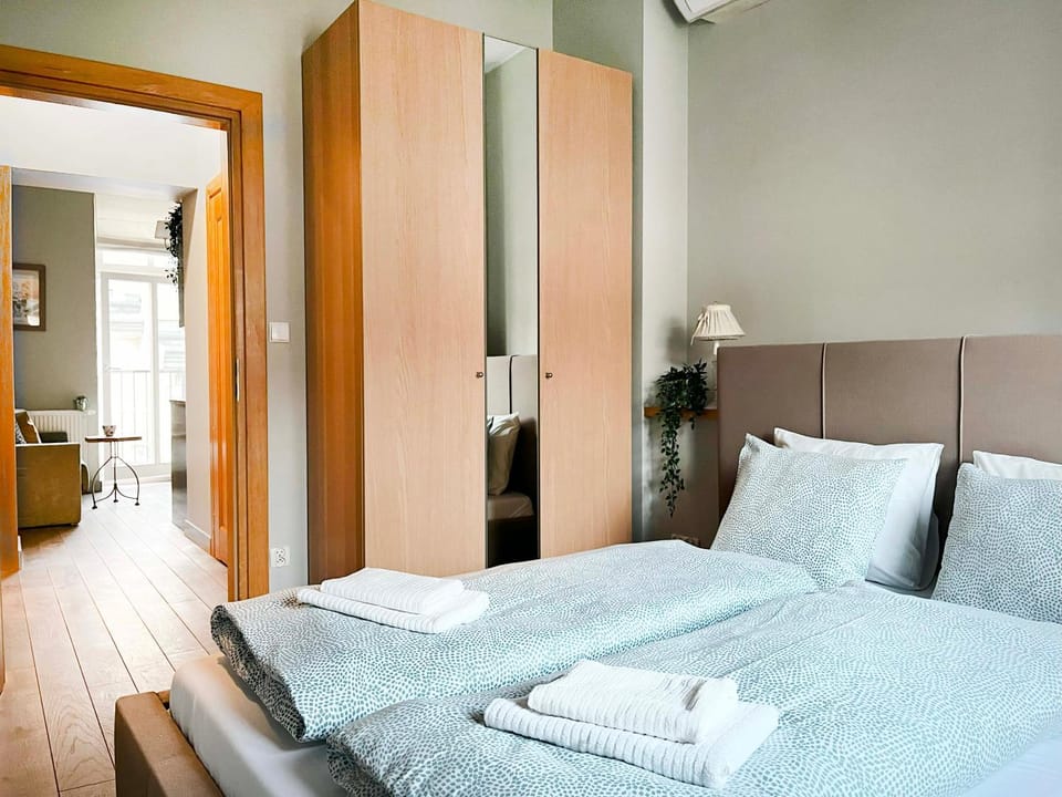 Bed, Photo of the whole room, Bedroom, towels, wardrobe
