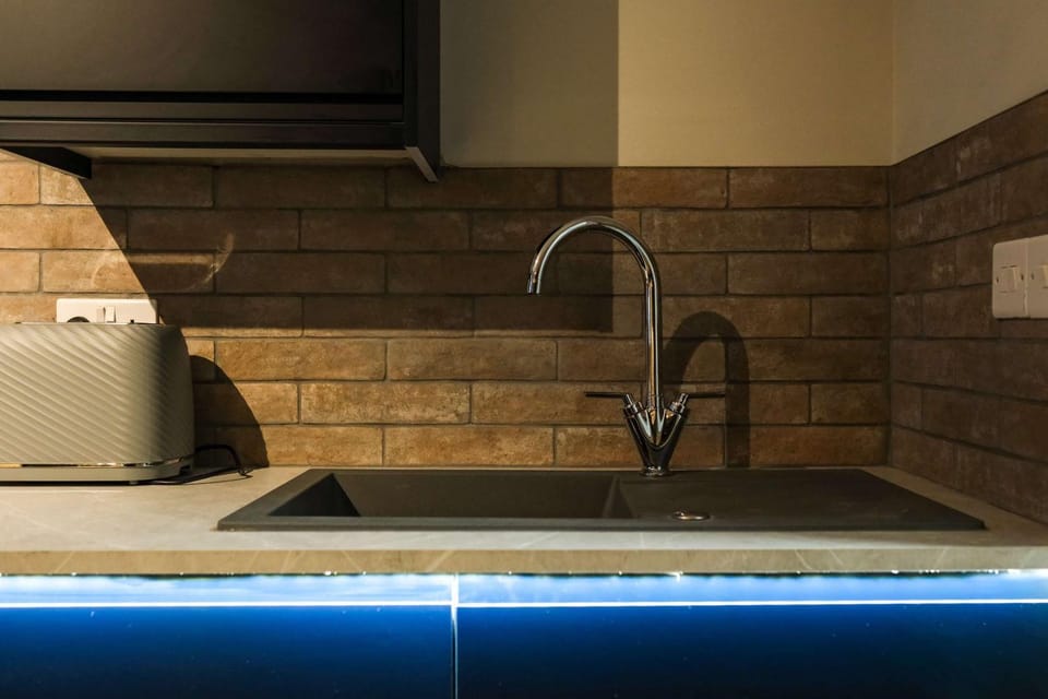 The Willow - Studio 29 Apartment in Bristol