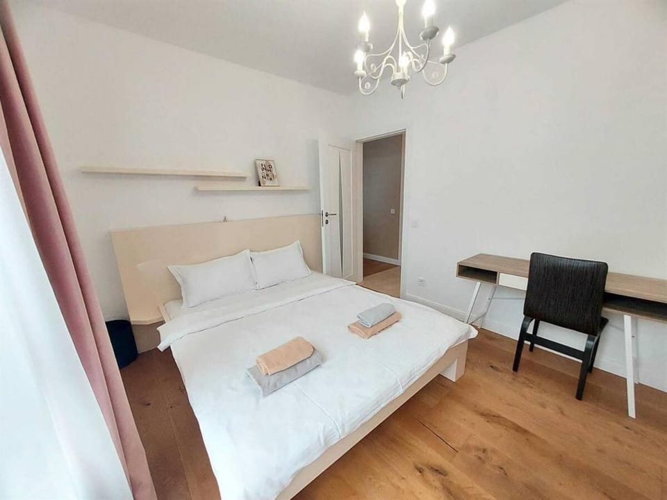 Cozynest Lakeside Apartment in Cluj-Napoca