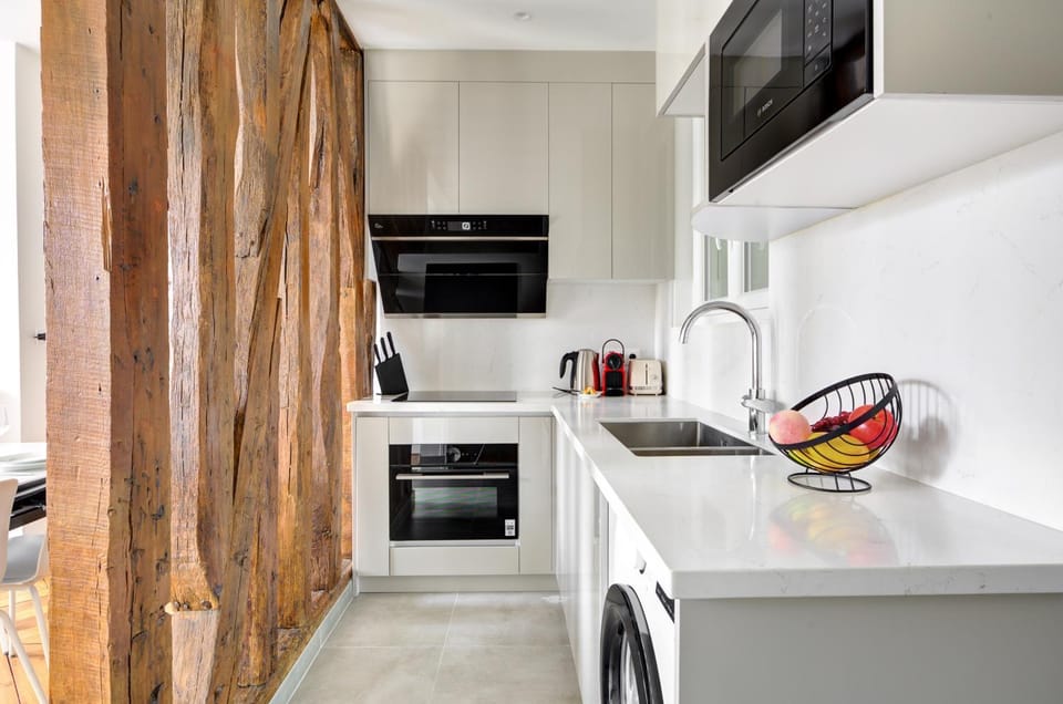 Stylish Luxury Suite - Hyper Centre Paris Apartment in Paris