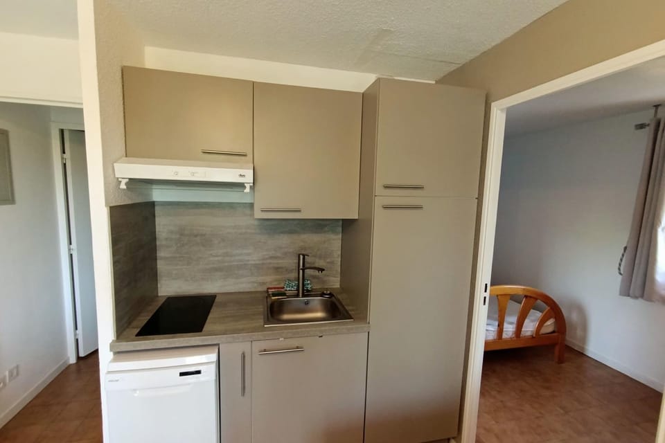 Apartment with balcony near beach Apartment in Six-Fours-les-Plages