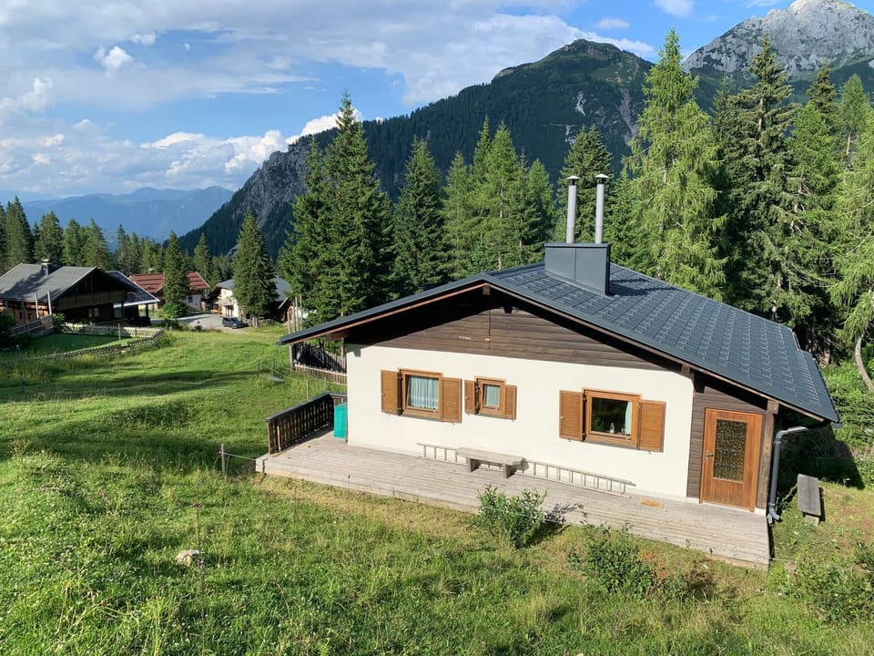 Chalet Heinrich Ski in & Ski out - Apartment Bergblick Apartment in Friuli-Venezia Giulia