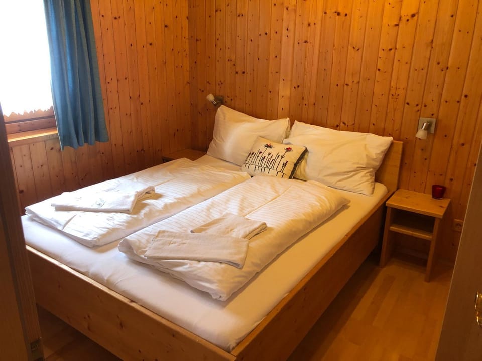 Chalet Heinrich Ski in & Ski out - Apartment Bergblick Apartment in Carinthia, Austria