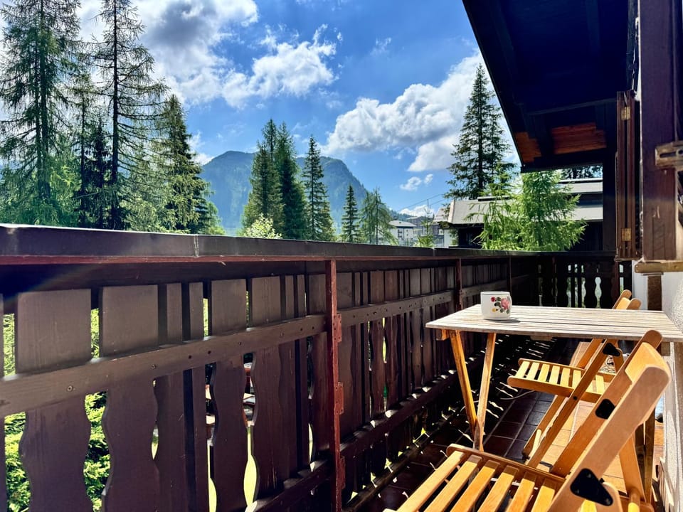Chalet Heinrich Ski in & Ski out - Apartment Bergblick Apartment in Friuli-Venezia Giulia
