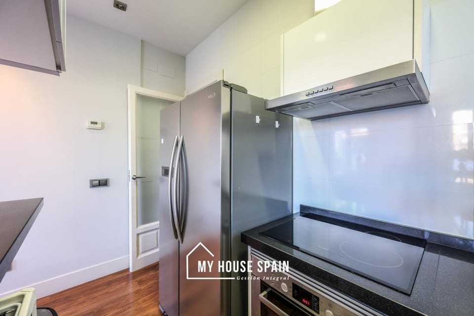 Kitchen or kitchenette, oven, stove