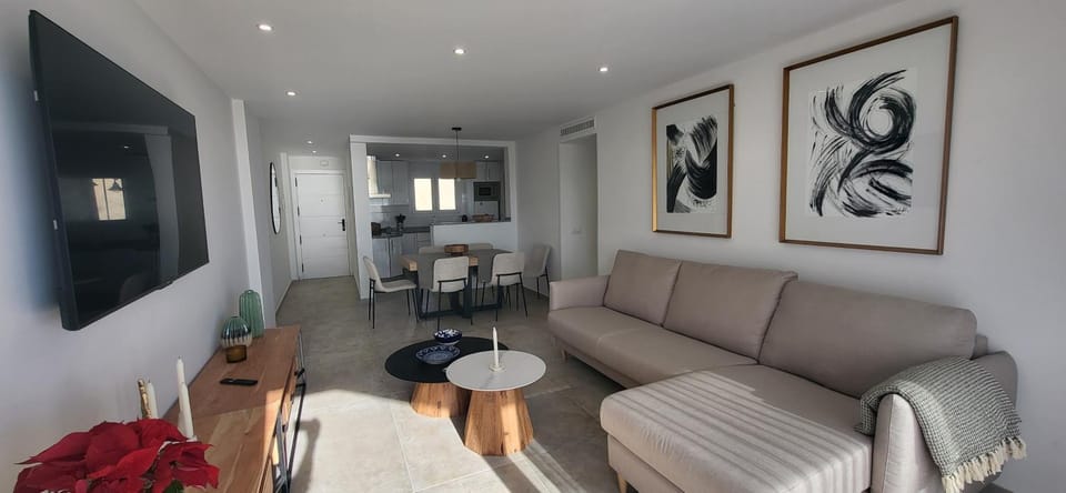 TV and multimedia, Living room, Dining area