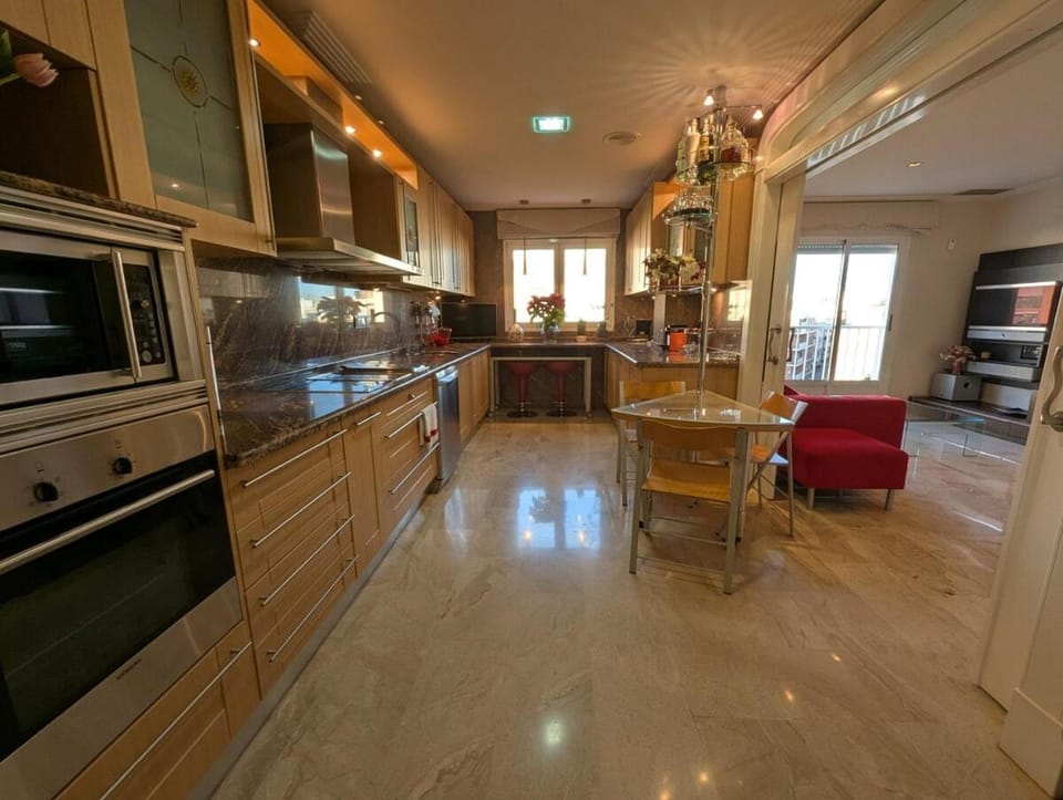 Dining area, dishwasher, oven, stove