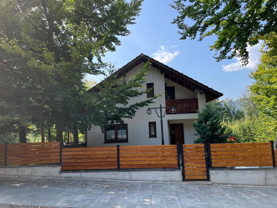 Casa de vacanta Mogosa House in Romania