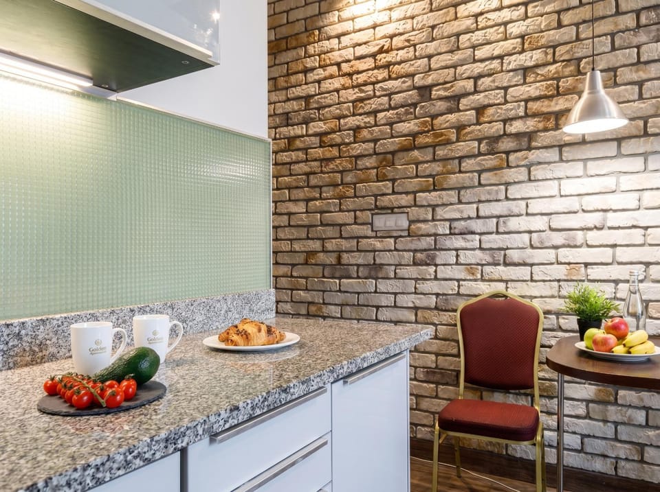 Kitchen or kitchenette, Food and drinks, Food