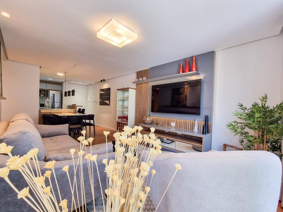 Communal lounge/ TV room, TV and multimedia, Living room, Seating area, Evening entertainment