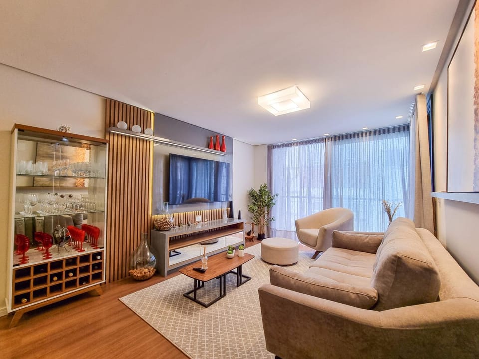 Communal lounge/ TV room, TV and multimedia, Living room, Seating area, Evening entertainment