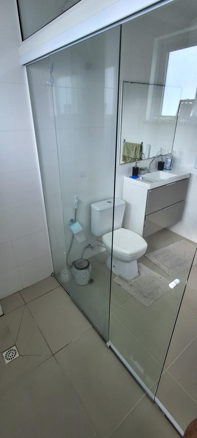 Suíte 50 metros da praia, 10 km Beto Carrero e BC, local compartilhado Vacation rental in Navegantes