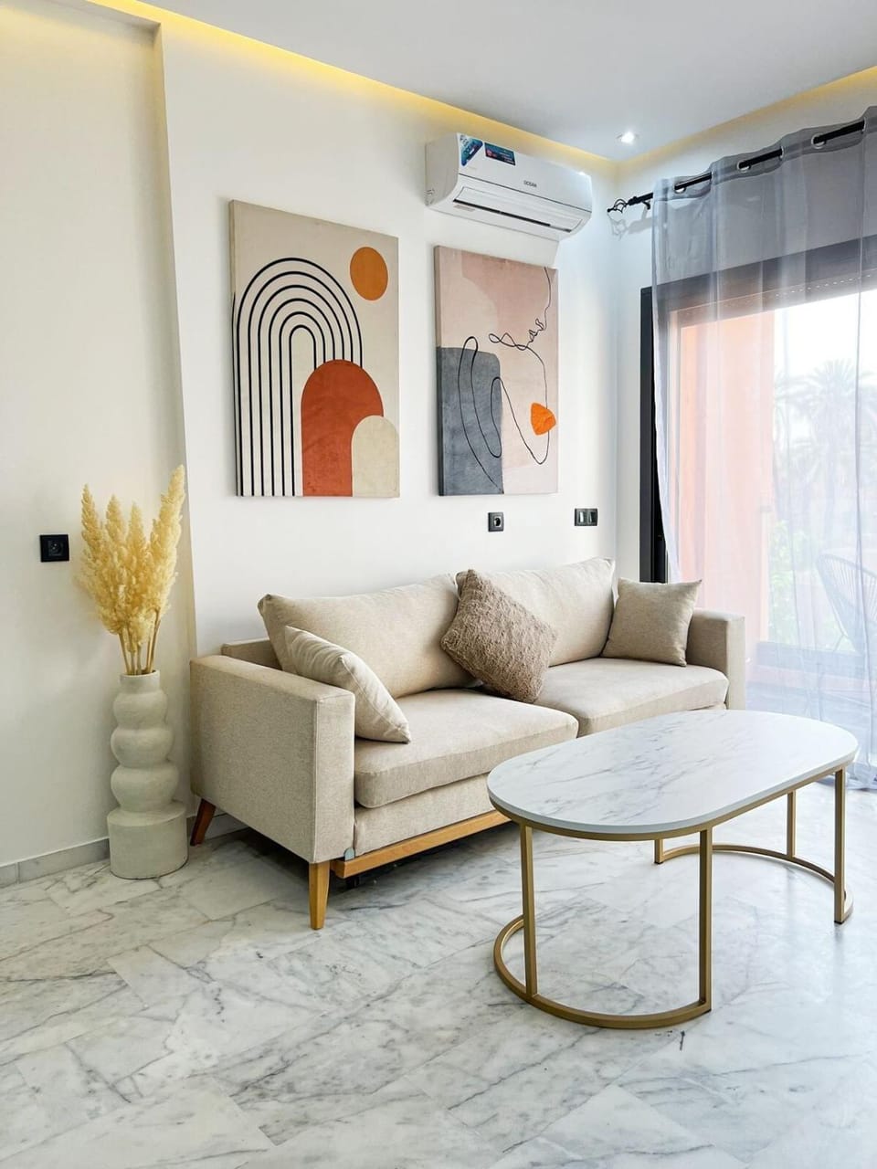 Living room, Seating area, air conditioner