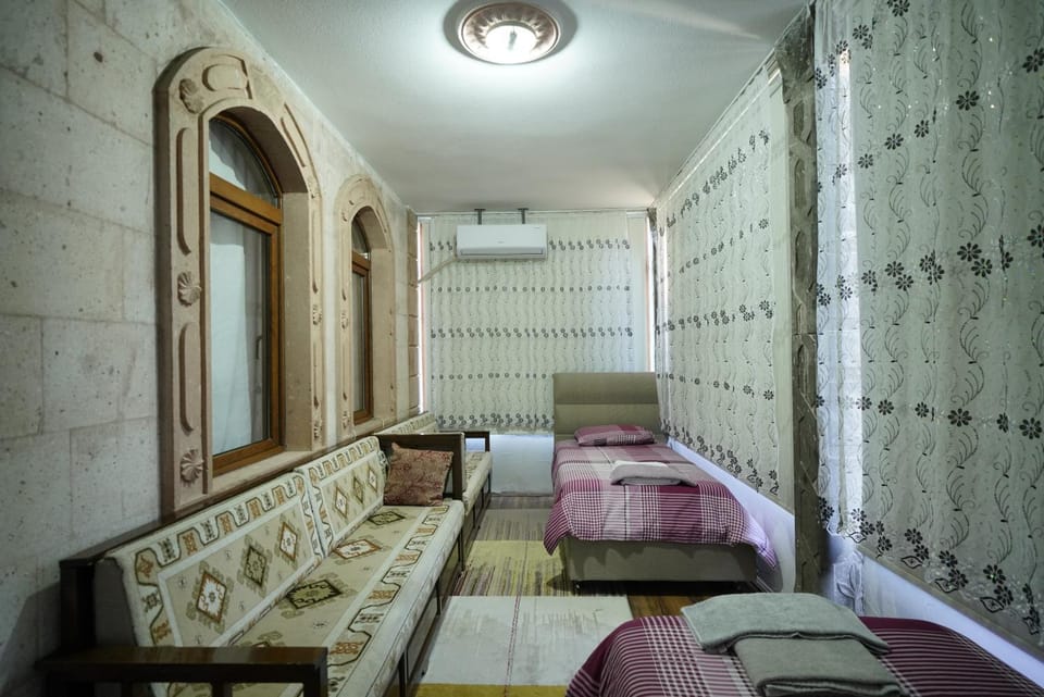 Bedroom, air conditioner
