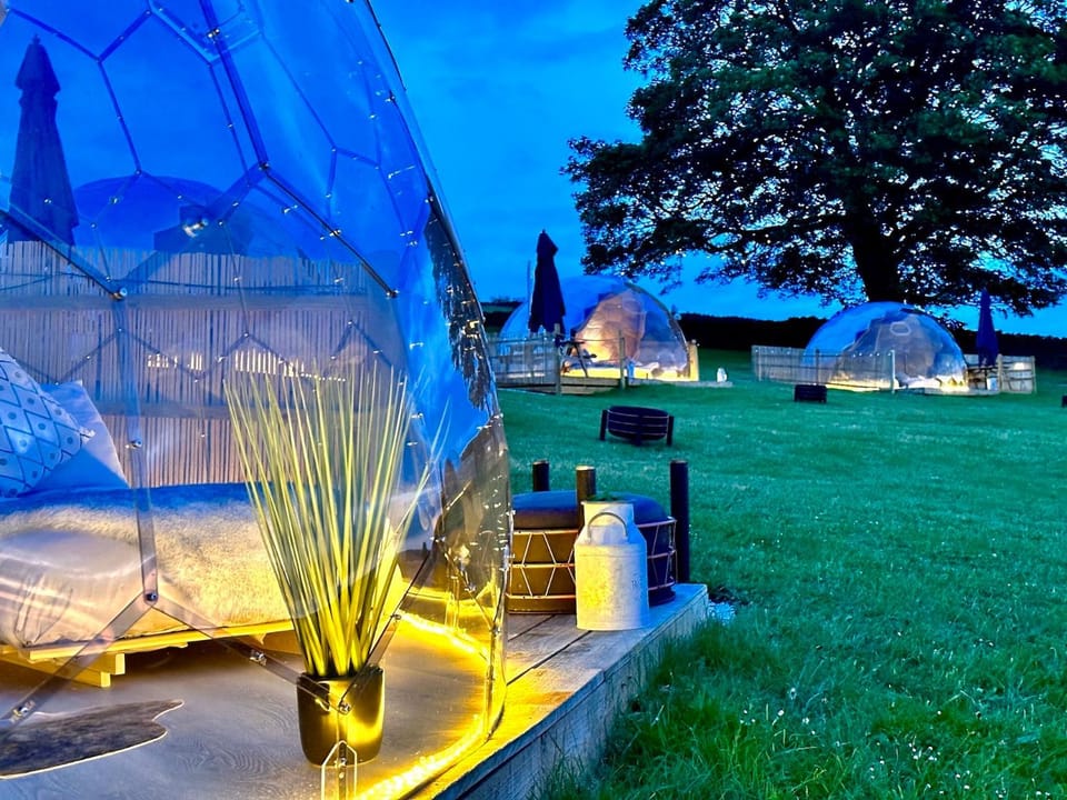 Deerstone Glamping- Pendle Hill dome Luxury tent in Pendle District