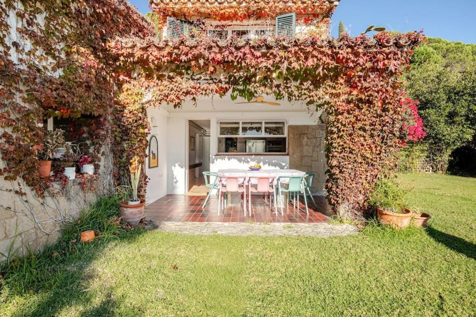 Villa lujo con Piscina de 20 m y Vistas al Mar - Maresme cerca de Barcelona Villa in Maresme