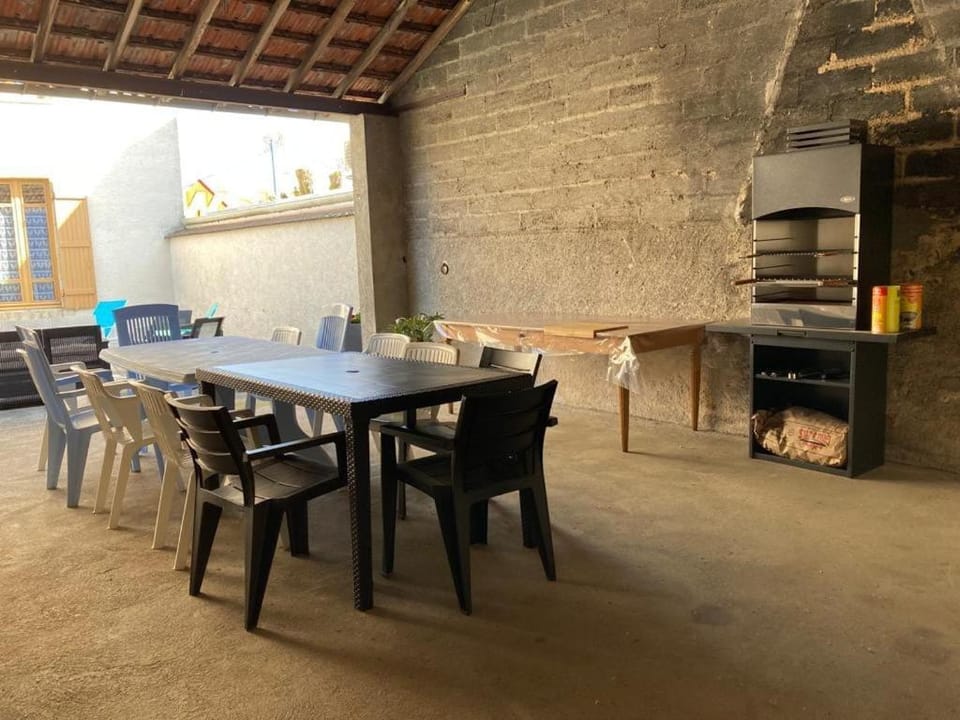 Maison de ville 13 couchages à 5 minutes du Pal Apartment in Auvergne-Rhône-Alpes
