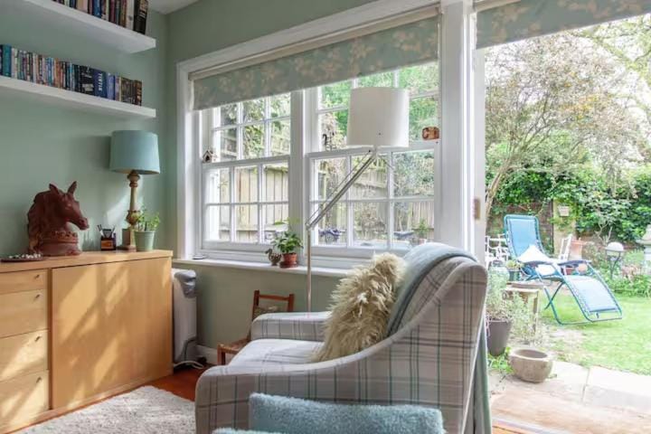 Spring, Garden view