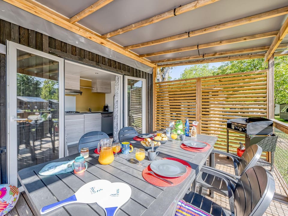 Balcony/Terrace, Dining area