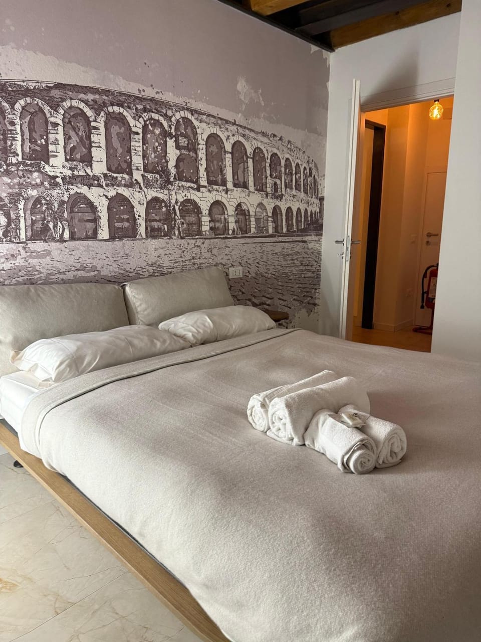 Bed, Photo of the whole room, Bedroom, towels