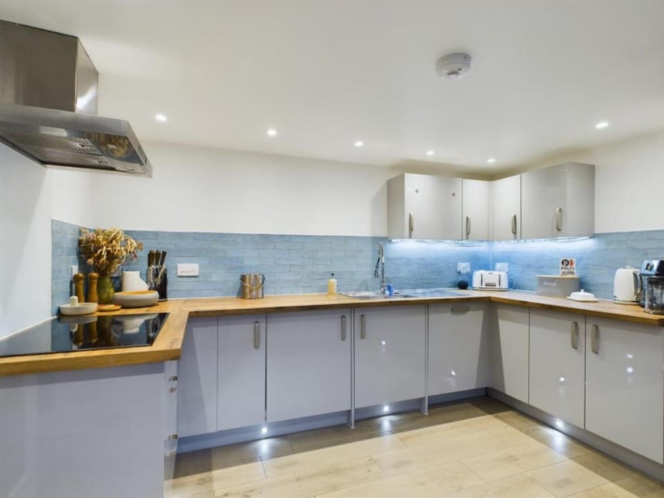 Sun Trap Terrace Apartment in Porthleven