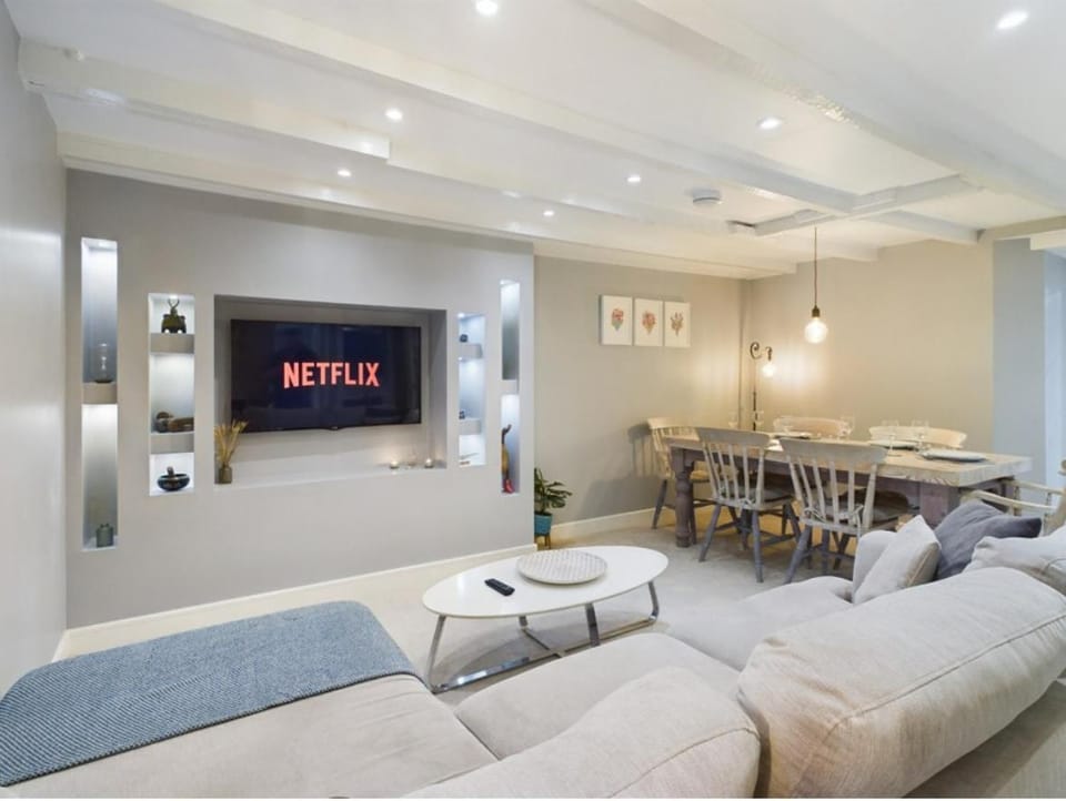 Sun Trap Terrace Apartment in Porthleven