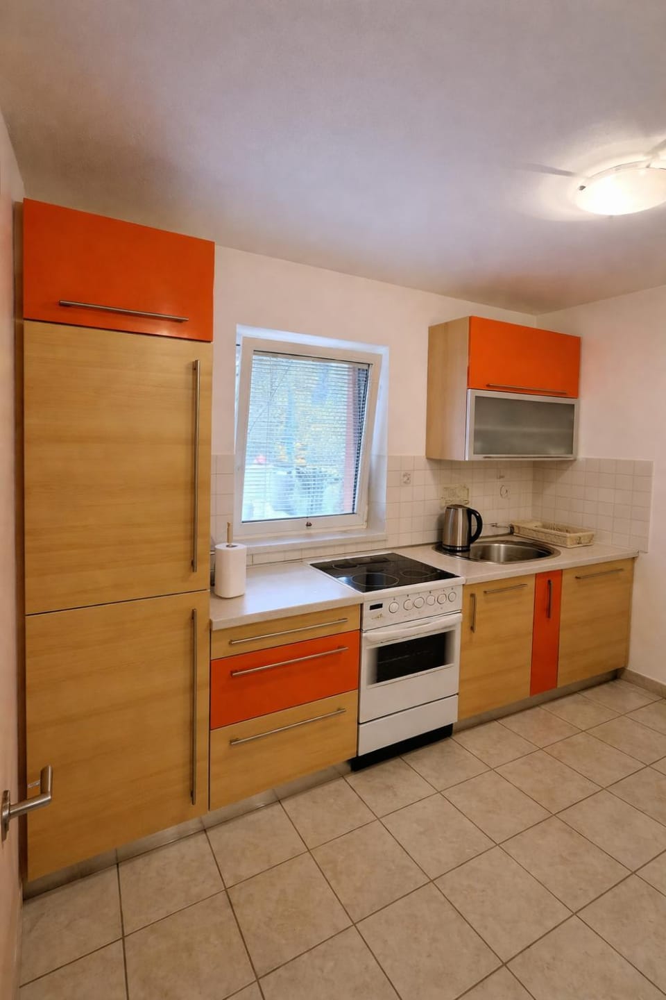 Kitchen or kitchenette, oven, stove