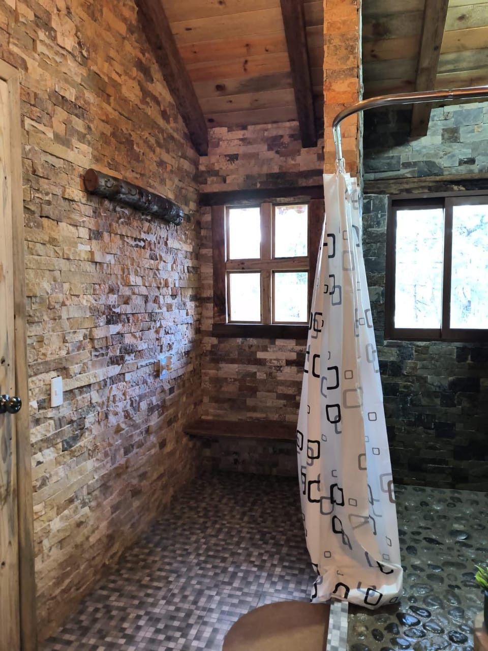 cedro Campground/ 
RV Resort in Hidalgo, Mexico