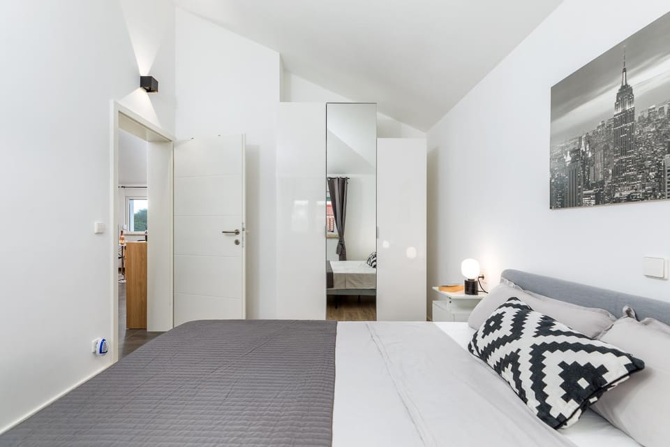 Bed, Bedroom, wardrobe