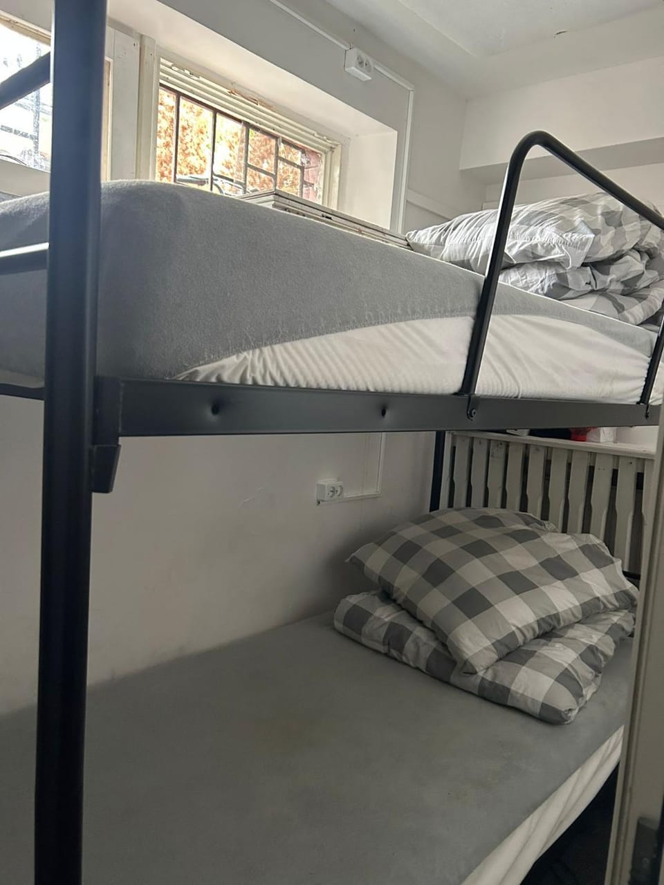 Bed, Photo of the whole room, Bedroom, bunk bed