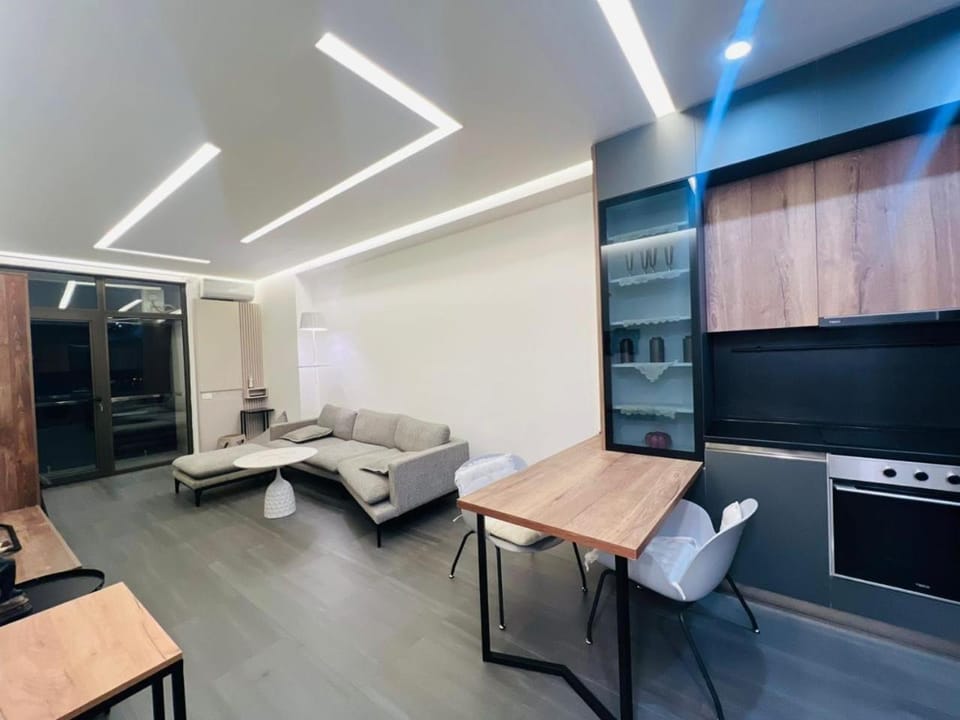 Modern Well Renovated apartment in The heart of City Center , Open Balcony by Republic Square Apartment in Yerevan