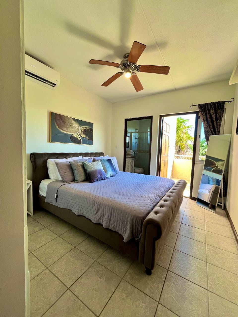 Family Friendly home in Palm Beach 5 min to beach & Casinos Apartment in Noord